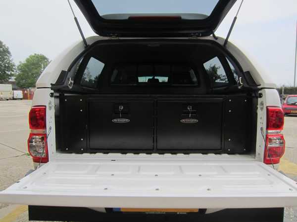 Große Doppelschubladen aus Stahl (400 mm)