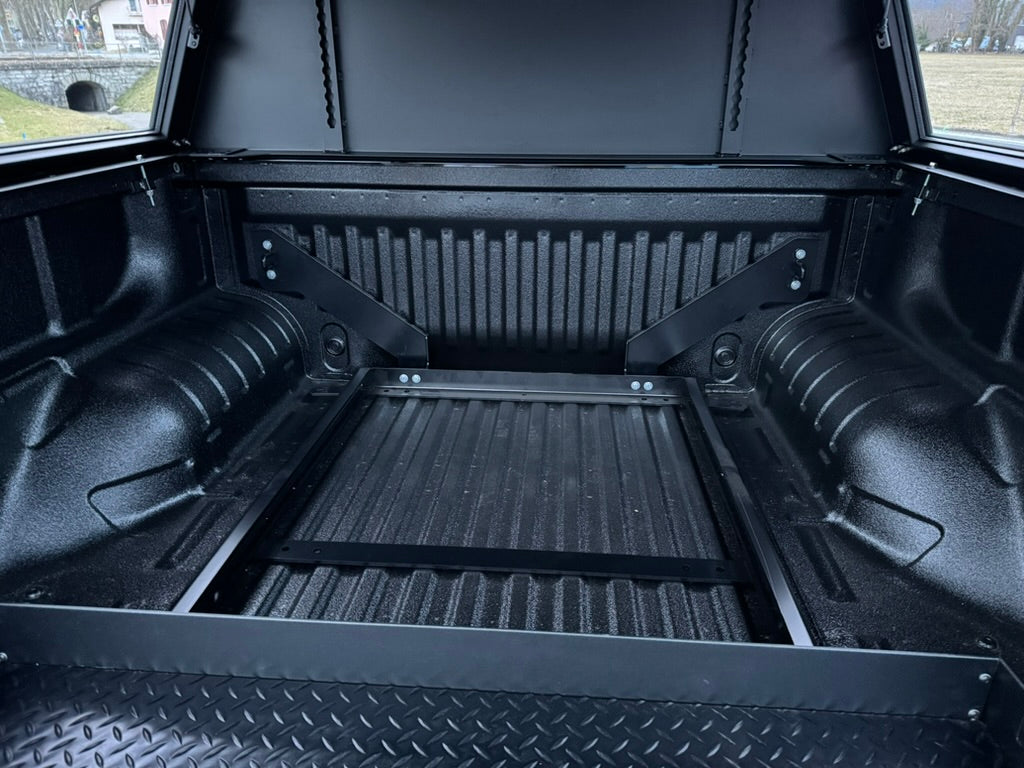 Half Sliding Top + Double Stacked Aluminum Drawers