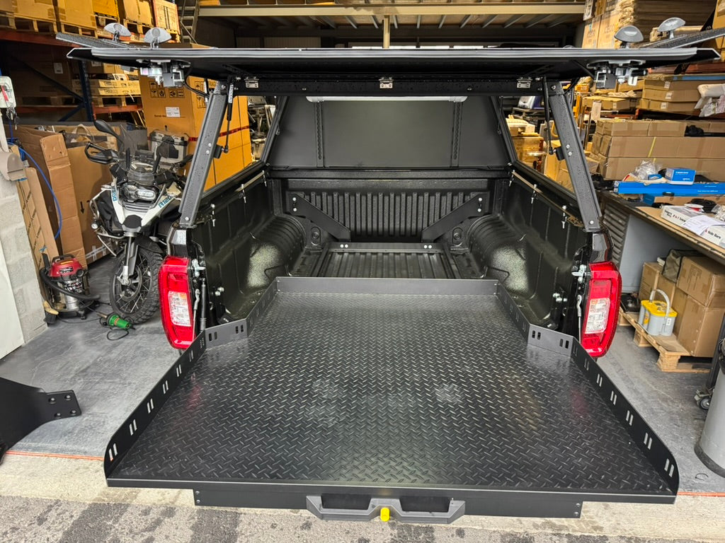 Half Sliding Top + Double Stacked Aluminum Drawers