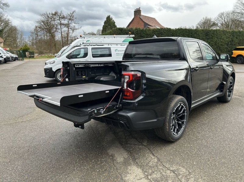 Half Sliding Top + Double Stacked Aluminum Drawers
